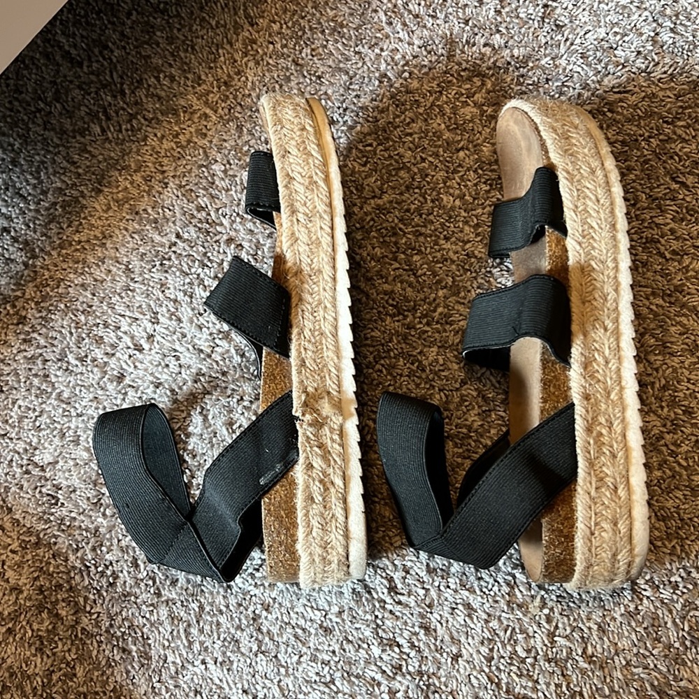 Walmart sandals - Picture 3 of 3